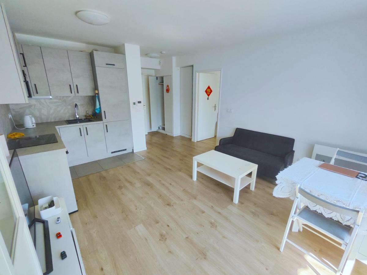Cozy Sunshine Apartment With Balcony 4 Persons Max Ivry-sur-Seine Buitenkant foto