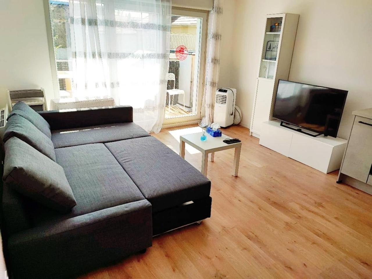 Cozy Sunshine Apartment With Balcony 4 Persons Max Ivry-sur-Seine Buitenkant foto